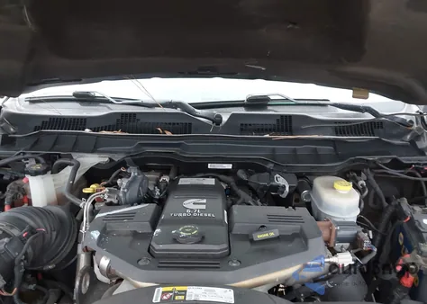 2018 Ram 2500 Laramie 4X4 6'4 Box from USA, damaged, VIN 3C6UR5FLXJG391491